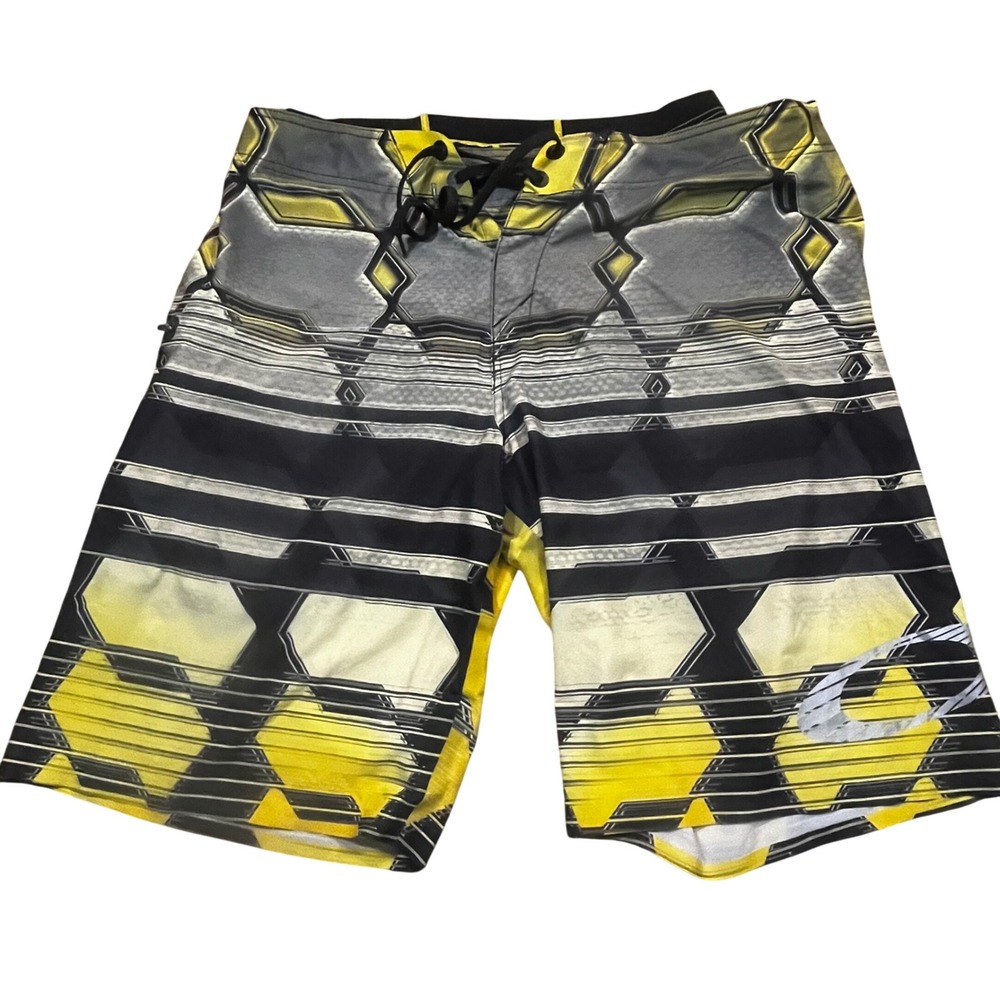 Oakley Blade Board Shorts Mens XL Yellow Black O Stretch Ripstop Surf Trunks XL